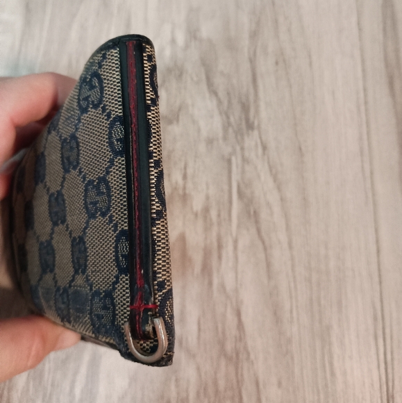 Authentic GUCCI GG Logo PVC Leather Bifold Wallet Auth - Picture 3 of 9